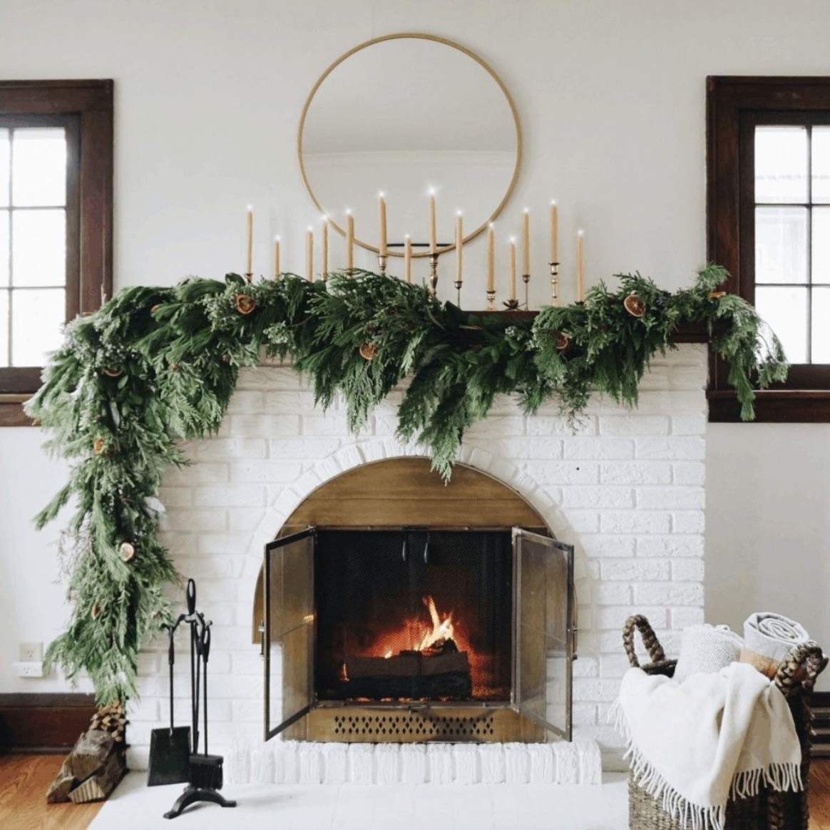 7 Instagram Accounts to Follow For Holiday Decor Inspo